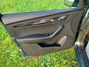 Prodám Škoda KAROQ STYLE 1,6 TDI 85 kW 6- stup.mech. - 9