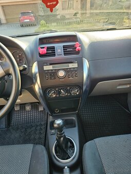 Suzuki SX4 1.6 i,79 kW, 4x4, LPG, bez koroze. - 9