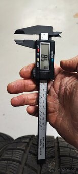 Jako nové 205/60/16 Barum Polaris 5, DOT 2422, 9.0-8.5mm - 9