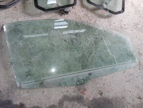 Fiat Punto 2 1.2 44KW - náhradní díly - ventilátor poloosa - 9