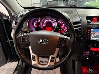 Kia Sorento 2,2 CRDI PREMIUM AUTOMAT KAMERA KEYLESS TOP - 9