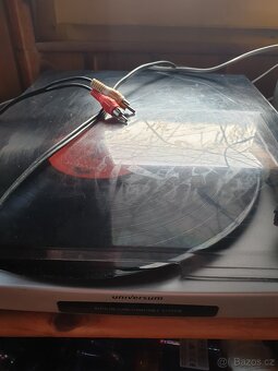 Gramofon Philips, Tesla, Universum - 9