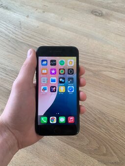 Apple iPhone SE 2022 (5G)-baterie 93%-zachovalý stav - 9