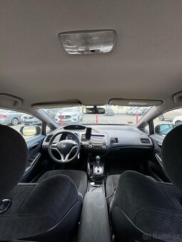 Honda Civic Hybrid (2010) - 9