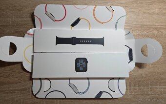 Apple Watch SE 2.generace 44mm - 9