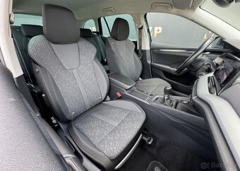 Škoda Octavia manuál benzín 110 kw 2021 - 9