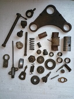 Manet 90 dvoupíst M90 - díly různé konvolut - 9