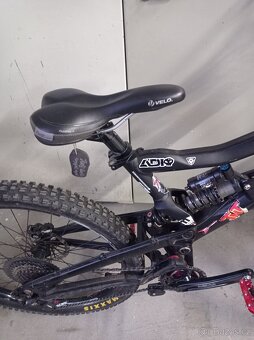 Prodám DOWNHILL kolo MONGOOSE BOOTR ELITE - 9