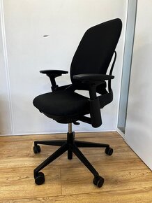 Kancelářská židle Steelcase Leap V2 - 9