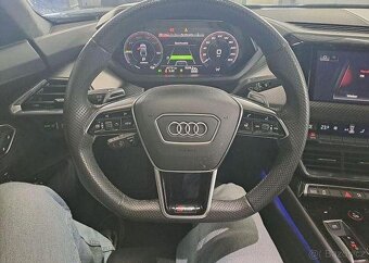 Audi RS e-tron GT poškozený - 9