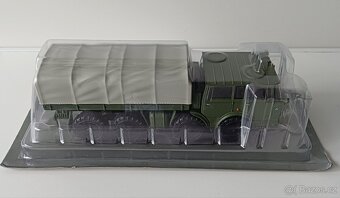 Tatra 813 8x8 kolos 1:43 premium DeAgostini - 9