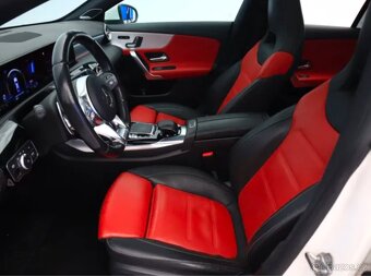 Mercedes-Benz CLA - 9