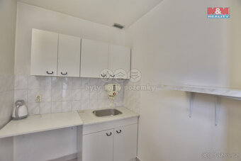Pronájem kancelářského prostoru, 35 m², Hradec Králové - 9