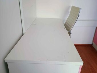 Sestava IKEA SMÅSTAD (postel+stůl se šuplíky+poličky+skříň) - 9