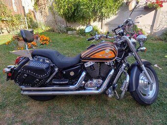 Honda Shadow VT 1100 C - 9