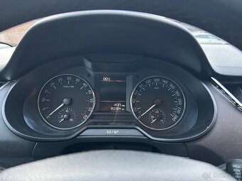 Škoda Octavia 1.6TDI 77KW 2013 DSG / KLIMATIZACE/ - 9
