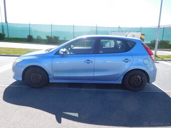 Hyundai i30 1.4i 16V Confort, 80 kW, Klima, ČR - 9