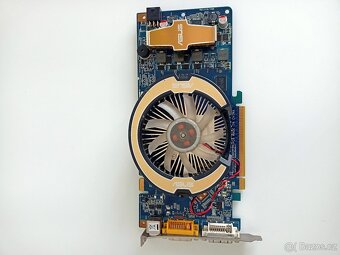 Staré retro grafické karty AGP, PCI, PCIe - 9