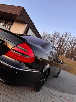 Mercedes W211 E320 Avantgarde - 9