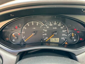 Ford Focus I 1.6 16V - 9