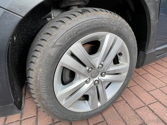 Peugeot 2008 1.2 81 kW - 9