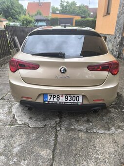 Alfa Romeo Giulietta 1,9 T 125 kW, nafta. Rok výroby 2010, n - 9