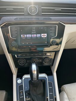 Volkswagen Passat 2.0tdi - 9