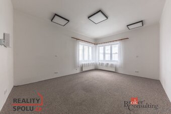Prodej, komerční/činžovní dům, 226 m2, Obce Ležáků 581, Chru - 9