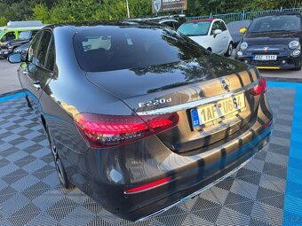 ⭐Mercedes-Benz Třídy E 220d/147KW/2022/AMG/360°/2.MAJ⭐ - 9