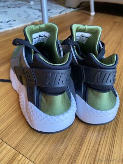 tenisky Nike Huarache Run 38.5 - 9