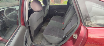 Ford Focus - 9