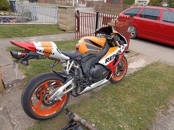 Honda CBR1000RR Fireblade - 9