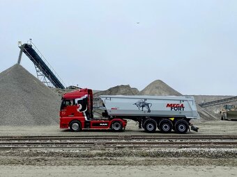 Železný,sklopný návěs,sklápěcí,sklopka HARDOX 28m3 MEGA - 9