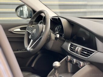 Alfa Romeo Giullia 132 kW, 2.2 JTDm 132 kW, KŮŽE, MANUÁL - 9