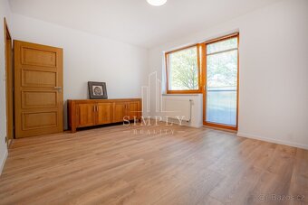 Prodej bytu 4+kk 105m2, terasa 38 m2, zahrada 70 m2, Maleši - 9