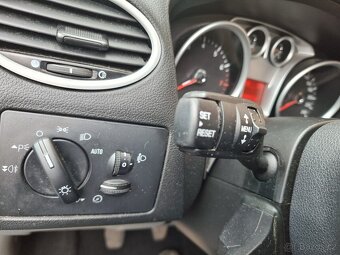 Ford Focus - 9