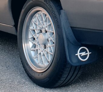 1987 Opel Omega A 2.0i 85kw, nová STK - 9