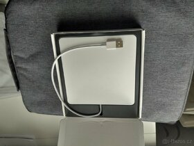 Macbook Pro 15"Touch bar and Touch ID - 9