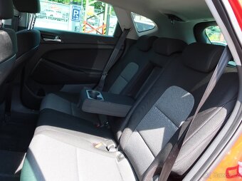 Hyundai Tucson 2.0CRDi 136kW AUTOMAT 4x4 PANORAMA TAŽNÉ - 9