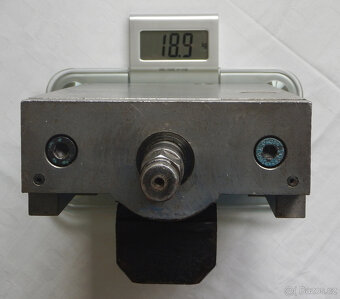 PRODÁM: Velký přesný strojní svěrák - hydraulický - 9