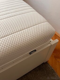 Postel s matrací - 9