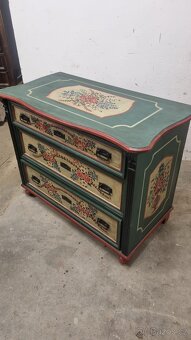 Malovaná komoda - 9