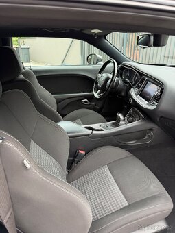 Dodge Challenger R/T 5.7 HEMI V8 375 HP, 2021 - 9