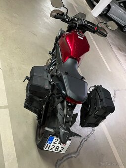 HONDA CB650R - 9