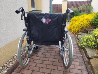 Invalidní vozík rozšířený s vysokou nosností - 9