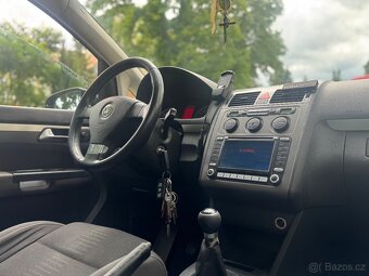 Volkswagen touran cross NOVA STK - 9