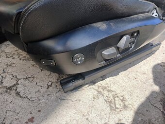 Interiér BMW f25 X3 - 9