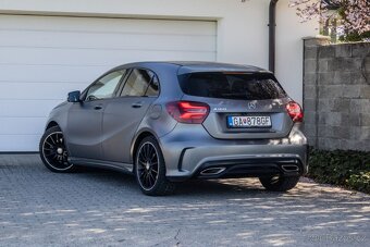 Mercedes-Benz A trieda A160 / Night packet / AMG-Line - 9