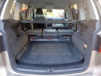 Volkswagen Touran 1,6 TDI (2012) - 9