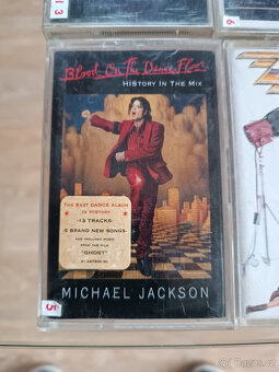 Stojan na kazety - 9